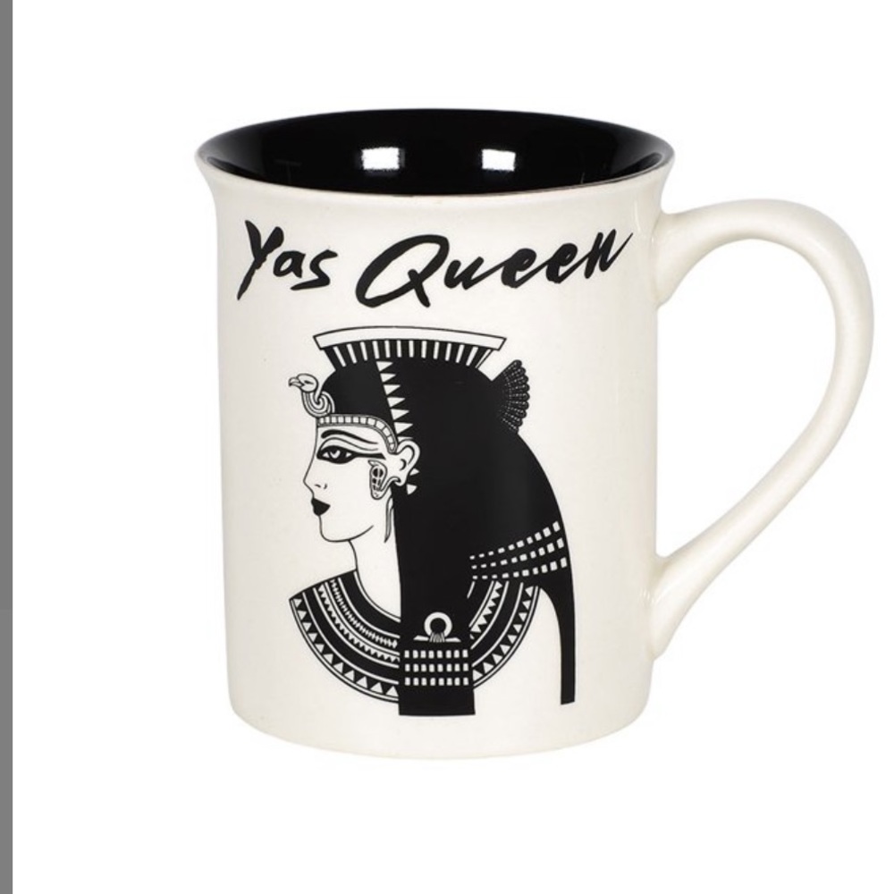 White & Black ‘Yas’ Queen Cleopatra Mug
